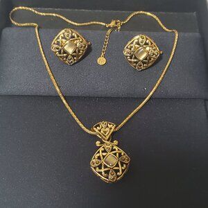 BUTLER 5th Avenue Collection Necklace & Matching Clip-On Earrings Set ✨